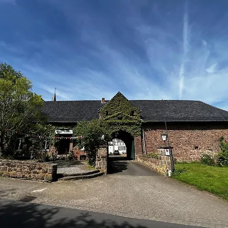 Gemuetliche Dachwohnung Mit Sandsteinfelsenblick Heimbach